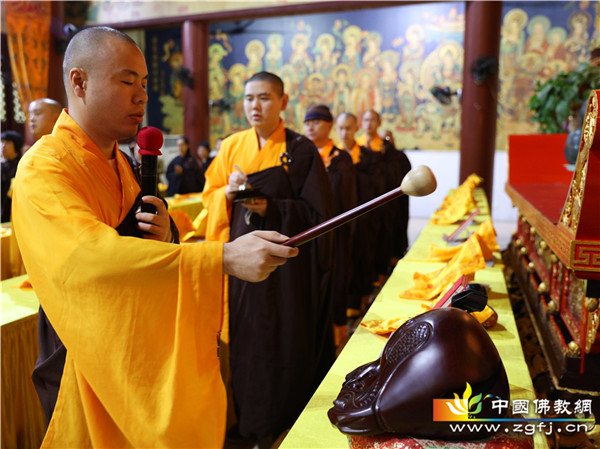 「普贤行愿品」广东深圳弘法寺纪念本焕长老涅槃四周年诵经法会 「普贤行愿品」广东深圳弘法寺纪念本焕长老涅槃四周年诵经法会