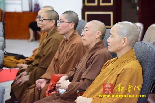 「佛教」美国玄奘寺住持心海法师应邀到闽南佛学院作“玄奘精神与当代佛教”专题讲座 「佛教」美国玄奘寺住持心海法师应邀到闽南佛学院作“玄奘精神与当代佛教”专题讲座