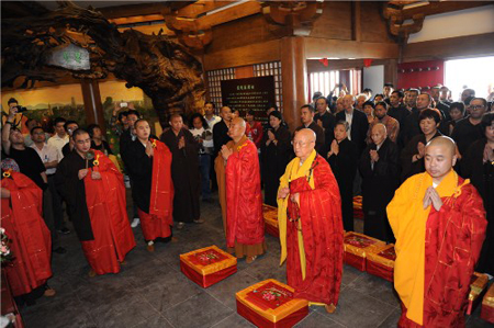 「佛像」江苏常州天宁宝塔举行第四层佛像安座仪式
