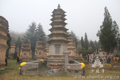 「少林寺」河南嵩山少林寺举行清明祭祖祈福法会