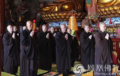 「五台山」五台山大圣竹林寺佛诞系列法会开启 僧俗大众诵经祈福