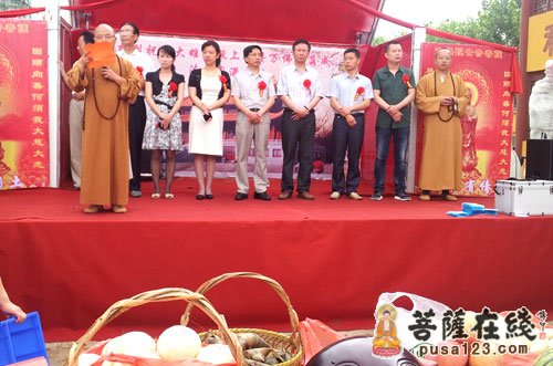 「佛教」江苏盐城射阳特庸海慧禅寺隆重举行大雄宝殿上梁法会
