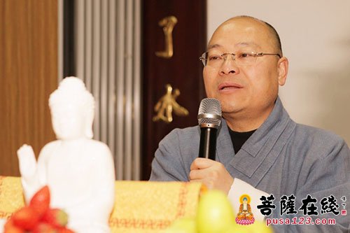 「灵隐寺」新年伊始 杭州灵隐寺举行居士诵经贺新春活动