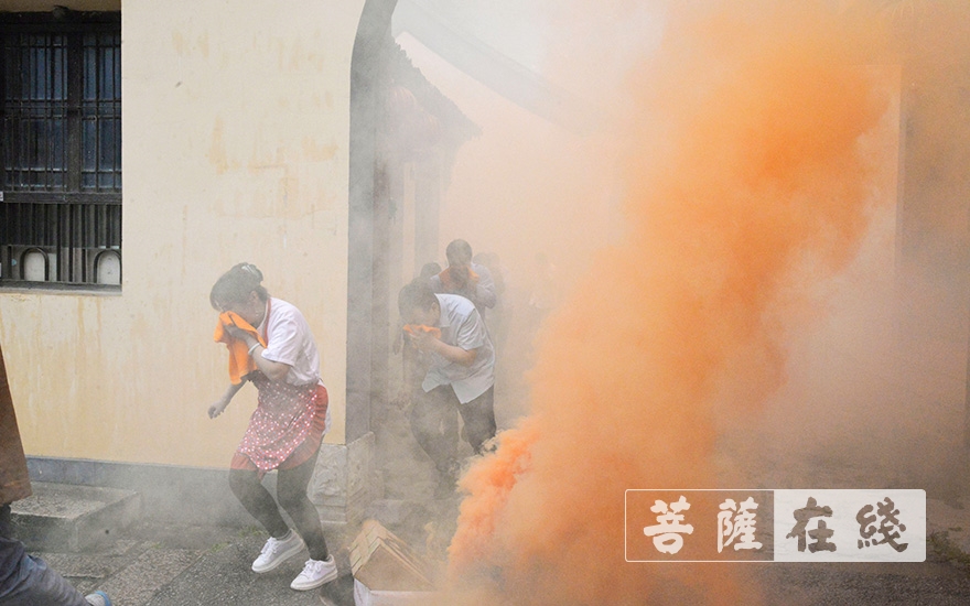 「开原」无锡市开原寺举行2020年上半年度消防安全和演练