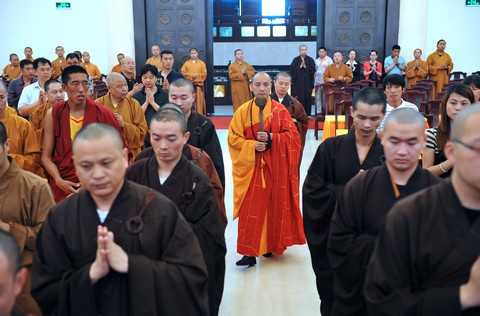「佛教」中国佛学院副院长向学法师应邀在浙江普陀山宝陀讲寺作佛学专题讲座