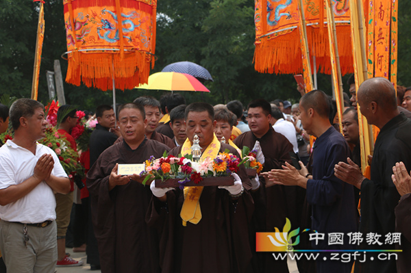 「佛教」河北冀州天界寺隆重举行迎请供奉佛舍利法会