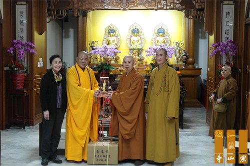 「佛教」江苏寒山寺参访团赴台进行佛教交流