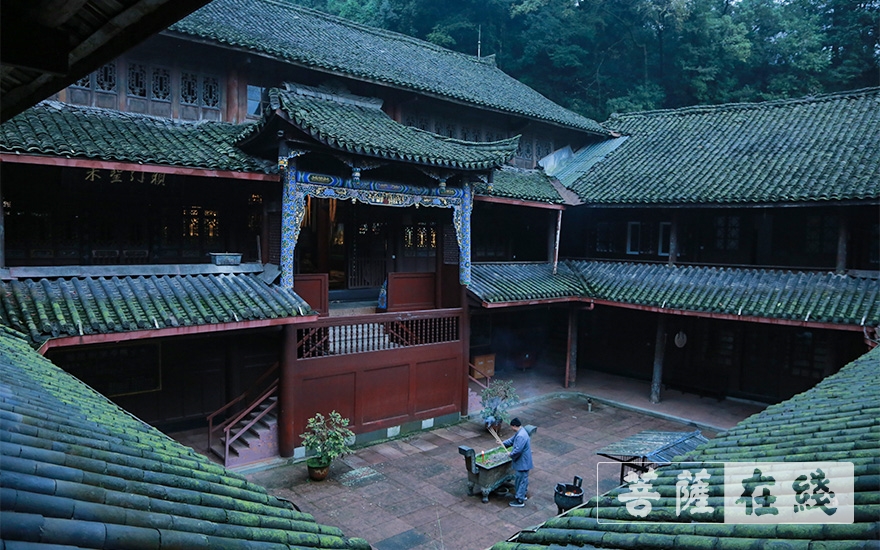 「佛教」峨眉山佛教协会启动峨眉山朝圣行(一) 「佛教」峨眉山佛教协会启动峨眉山朝圣行(一)