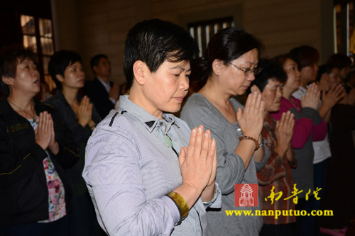「南普陀寺」福建厦门南普陀寺隆重举行“千人皈依”法会 「南普陀寺」福建厦门南普陀寺隆重举行“千人皈依”法会