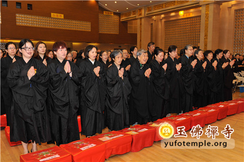 「佛教」上海玉佛禅寺举行觉群共修小组供僧大法会