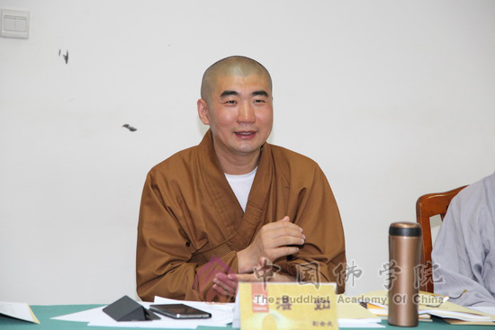 「研究生」中国佛学院举行2014届研究生毕业论文答辩会