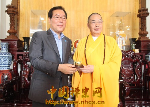 广东国际旅游文化节南华禅寺迎来各方人士参访