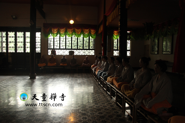 「佛教」浙江宁波天童禅寺第二届天童山传统禅七起七仪式举行