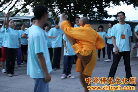 「佛教」广东梅州市千佛塔寺举行问禅大学生夏令营活动 「佛教」广东梅州市千佛塔寺举行问禅大学生夏令营活动