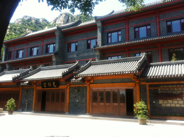 「学诚法师」高材生寺庙上大学