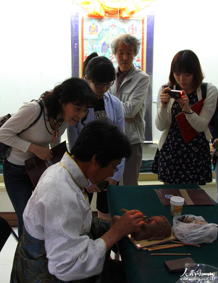 「佛教」中国青海藏传佛教艺术精品展在韩国首尔开幕(组图)