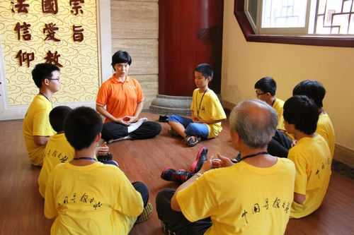 「弘法寺」2012海外华裔青少年“中国寻根之旅”夏令营——咏春国学营在广东弘法寺开营