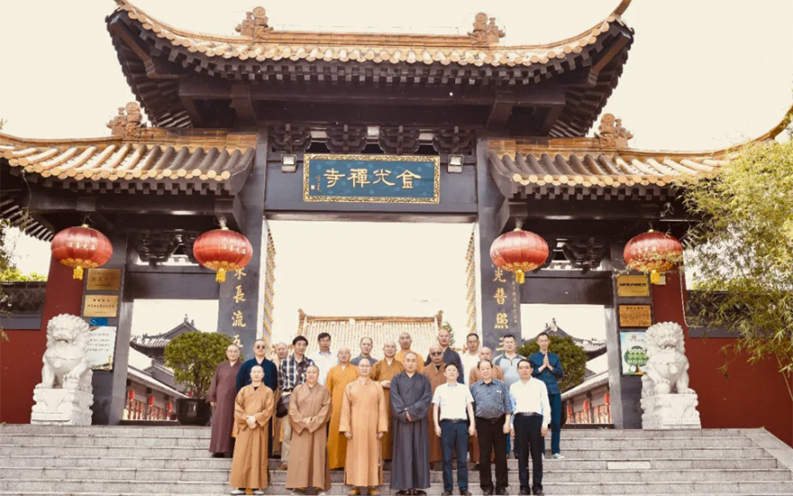「佛教」南京市佛教协会会长隆相法师走访慰问六合区部分困难寺院