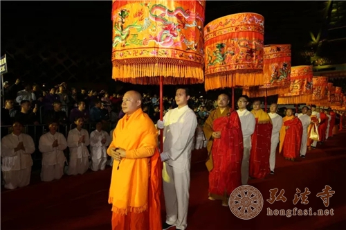 「佛教」感恩这个时代，感恩与你同行 ——2017年万众普佛供灯祈福大典