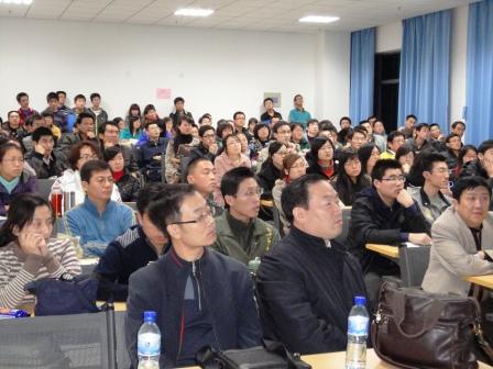 「佛教」道坚法师在山东大学作《佛教与巴蜀文化》的演讲