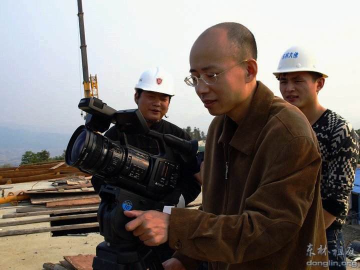 「东林大佛」东林大佛佛首面部26日起吊安装成功 「东林大佛」东林大佛佛首面部26日起吊安装成功