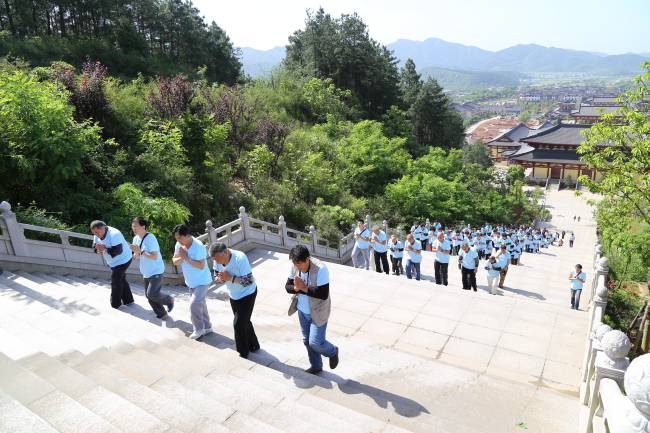 「东林大佛」天津朝拜团参礼江西东林大佛