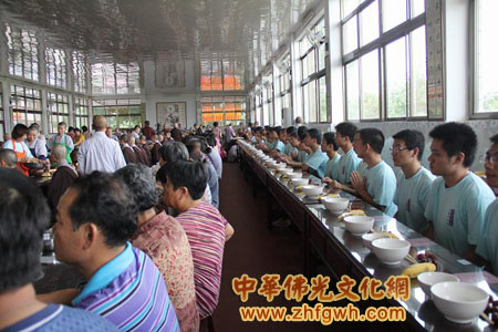 「佛教」广东梅州市千佛塔寺举行问禅大学生夏令营活动 「佛教」广东梅州市千佛塔寺举行问禅大学生夏令营活动