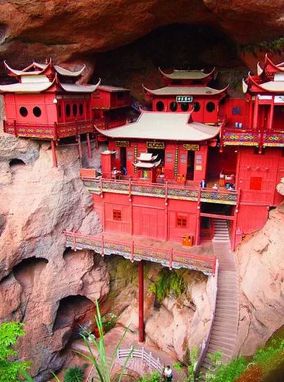 「寺庙」福建深山惊现绝世奇观：一根柱子撑起整座寺庙