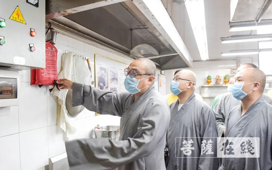 「佛教」珠海普陀寺进行内部安全大检查 多措并举做好开放准备工作