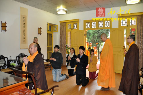 「南普陀寺」厦门南普陀寺隆重举行2012年度首次皈依法会 「南普陀寺」厦门南普陀寺隆重举行2012年度首次皈依法会