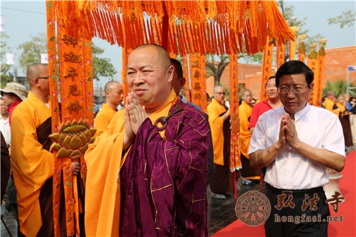 「佛教」首座以汉传高僧命名的寺庙本焕寺在泰国古都素可泰落成开光