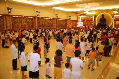 「佛教」马来西亚东禅寺举办佛光普照庆中秋活动 500人诵经祈福