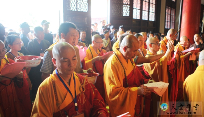 「佛教」浙江天童禅寺隆重举行纪念圆瑛老和尚圆寂60周年暨天童历代住持顶相开光法会