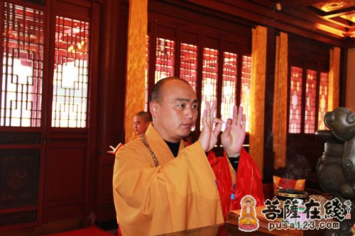 「佛教」纪念佛成道日 浙江绍兴安康寺举行三皈五戒仪式