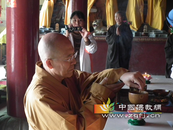 「佛教」台湾生命电视台主讲明证大和尚莅临白雀庵讲经 「佛教」台湾生命电视台主讲明证大和尚莅临白雀庵讲经