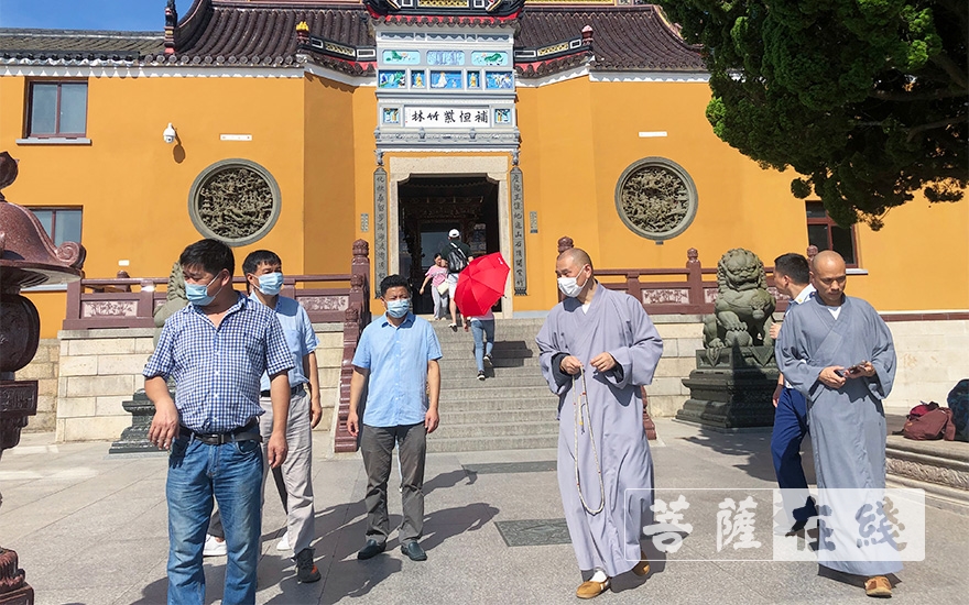 「普陀山」普陀山佛教协会联合多部门检查全山寺院常态化疫情防控和安全保障工作 「普陀山」普陀山佛教协会联合多部门检查全山寺院常态化疫情防控和安全保障工作