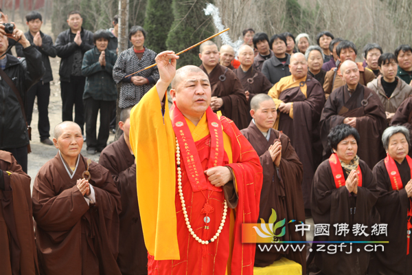 「佛教」河北白雀庵举行能文法师示寂十周年追思法会暨能文法师法像安坐揭幕仪式