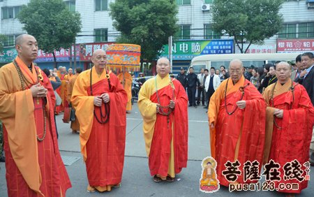 「佛教」法弘法师升座庆典暨绍兴安康寺全堂佛像开光法会取得圆满