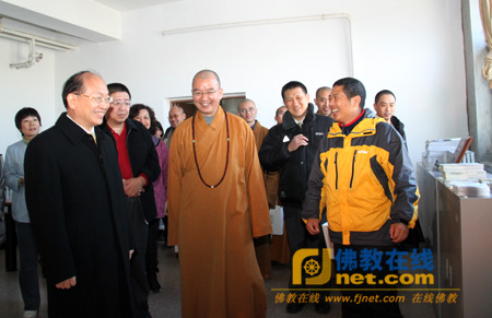 「佛教」台湾中华佛教居士会一行前往北京龙泉寺参观访问