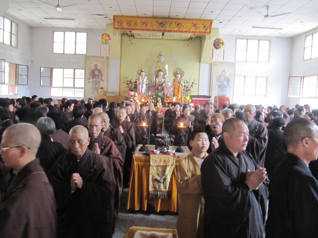 「佛教」甘肃甘谷县大像山永明寺举行佛七法会