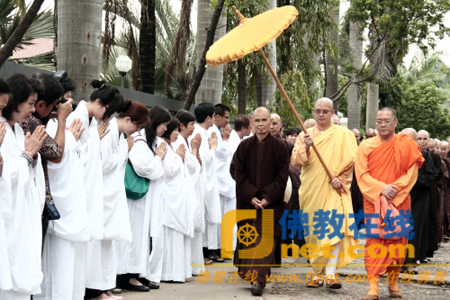 「一行禅师」一行禅师一行到印尼雅加达广化一乘禅寺参访（图）