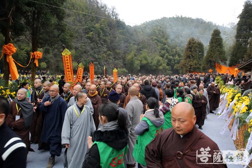 「佛教」一诚长老追思法会于云居山真如寺举行 万人现场送别（二）