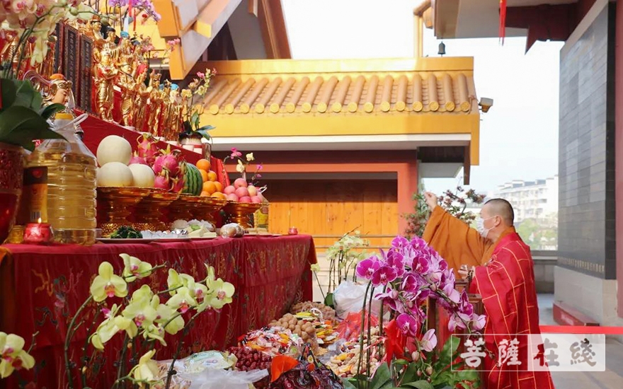 「佛教」上海七宝教寺举行供佛斋天祈福法会