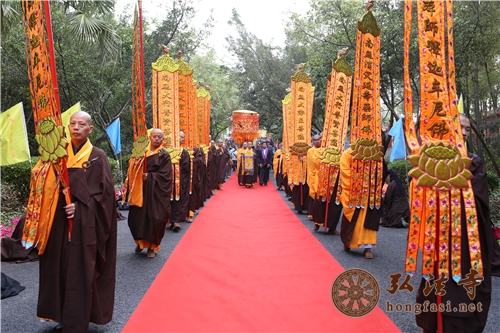 「佛教」广东佛山三水本焕寺大雄宝殿落成暨佛像开光祈福法会举行