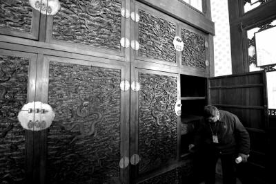 「故宫博物院」故宫后宫区开放 4吨千年古石佛展露笑颜