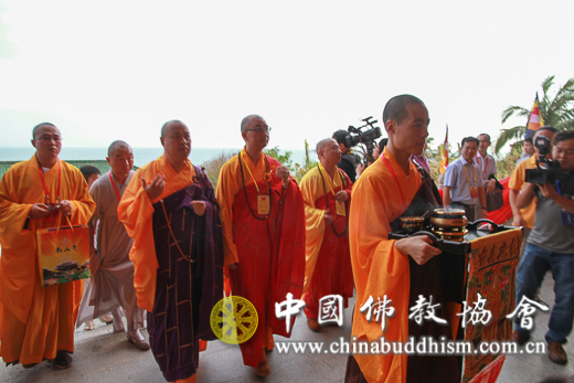 「佛教」中韩日三国佛教界在海南三亚隆重举行祈祷世界和平大法会 「佛教」中韩日三国佛教界在海南三亚隆重举行祈祷世界和平大法会