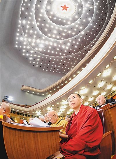 「佛教」班禅坐床20年：佛教没有国界，活佛有祖国