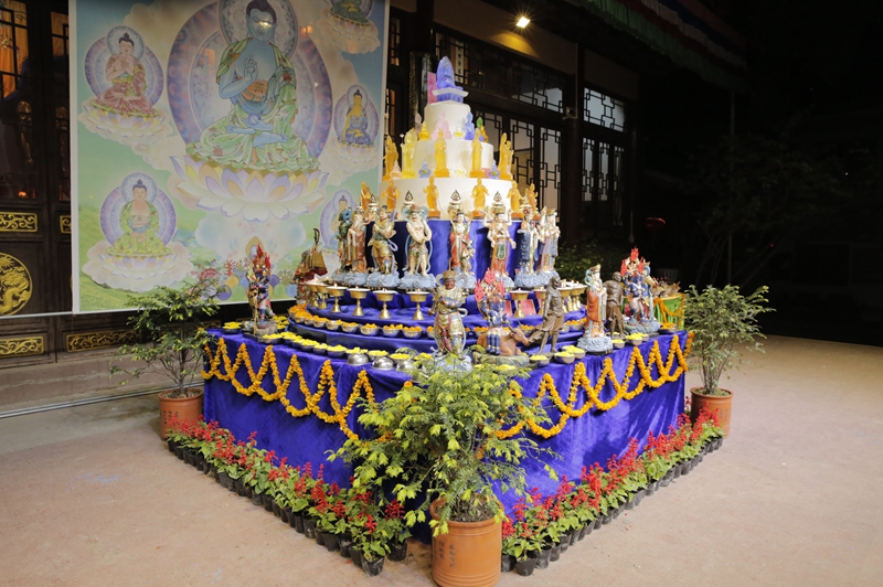 「药师经」2016年国际劳动节浙江宁波慧日禅寺启建《药师经》诵读法会 「药师经」2016年国际劳动节浙江宁波慧日禅寺启建《药师经》诵读法会