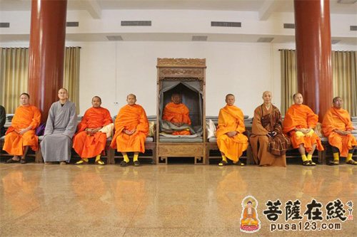 「大法师」泰国尼宫木尼大法师一行参访河北邢台大开元寺