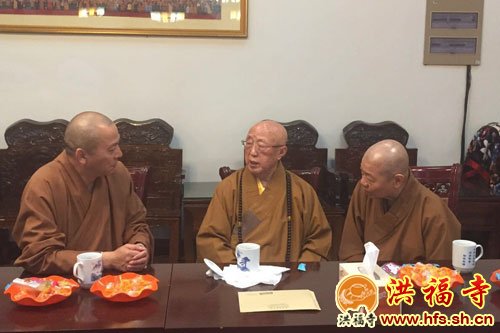 「佛教」上海洪福寺僧众一行参访无锡灵山大佛